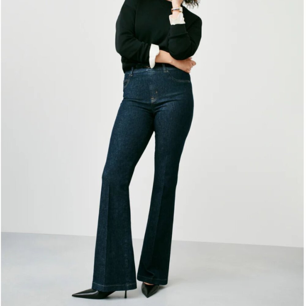 Spanx EveryWear Flare Jeans in Raw Indigo Wash Denim 21266R Size XS NWT